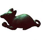 030. Statuette en bronze representant une souris qui tient une graine.jpg